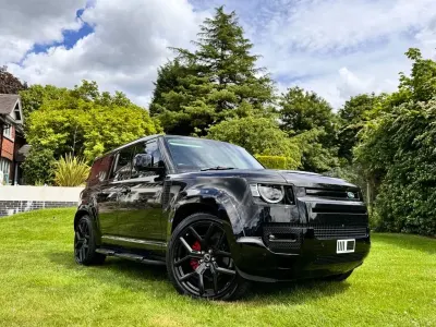 Used Land Rover Defender 246 HP (180 kW) 2022 Black SUV