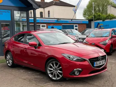Używany Mazda 3 Inclusive 120 KM (88 kW) 2015 Czerwony Sedan/Limuzyna