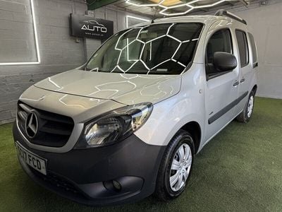 Mercedes Citan 109