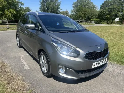 Used Kia Carens 2013 Silver MPV