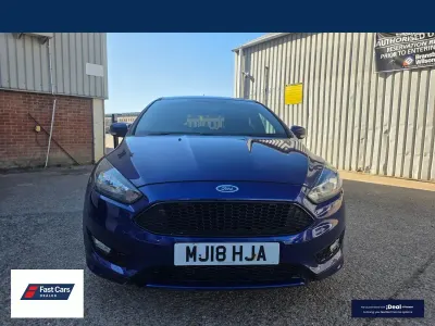 Usado Ford Focus ST-Line 140 HP (102 kW) 2018 Azul Citadino