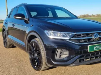 Używany VW T-Roc R-line 150 KM (110 kW) 2022 Czarny SUV