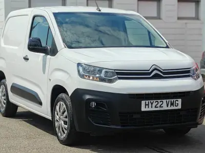 Used Citroën Berlingo 102 HP (75 kW) 2022 White MPV