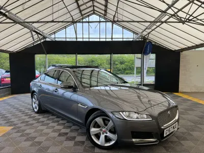 Gebraucht Jaguar XF Portfolio 240 PS (176 kW) 2018 Grau Limousine