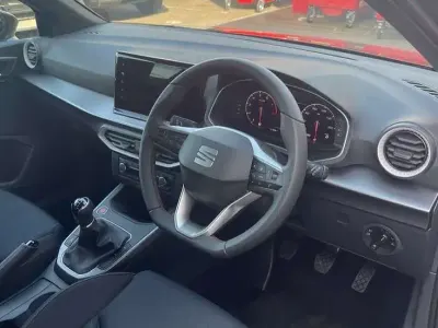 Novo Seat Arona Black Edition 115 HP (84 kW) 2025 Cinzento SUV