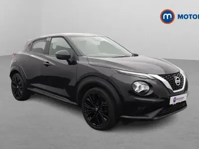 Usado Nissan Juke Enigma 114 HP (83 kW) 2021 Preto SUV