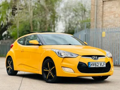 Używany Hyundai Veloster Sport 140 KM (102 kW) 2012 Żółty Hatchback