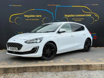 Usado Ford Focus Vignale 125 HP (91 kW) 2019 Branco Citadino
