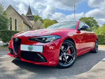 Used Alfa Romeo Giulia Saloon 280 HP (205 kW) 2025 Red Sedan