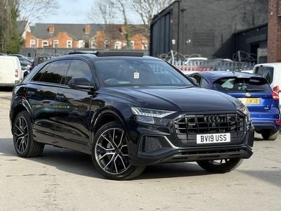 Used Audi Q8 Advanced 286 HP (210 kW) 2019 Black SUV