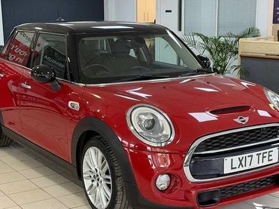 Używany Mini Cooper S Hatch 192 KM (141 kW) 2017 Czerwony Hatchback