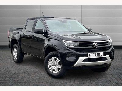 Black Used 2025 VW Amarok Life Pickup | £33,588