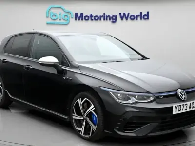 Używany VW Golf VIII R 320 KM (235 kW) 2023 Czarny Hatchback