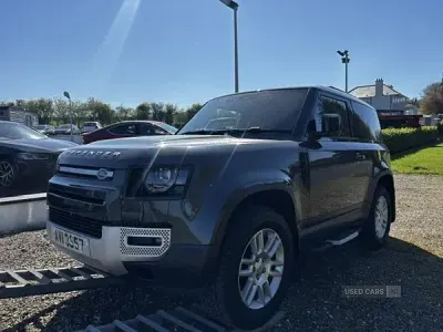 Usado Land Rover Defender SE 2023 Gris SUV
