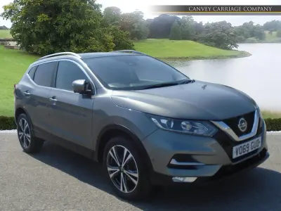 Used Nissan Qashqai N-Connecta 140 HP (102 kW) 2019 Grey SUV