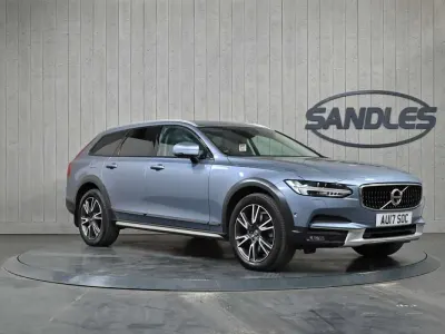 Usado Volvo V90 CC Pro 2017 Azul Carrinha