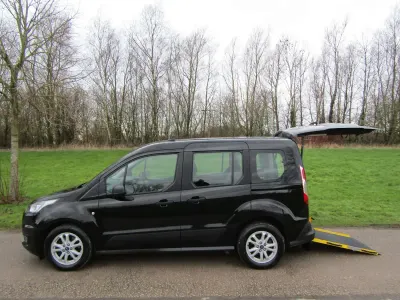 Used Ford Tourneo 2021 Black MPV