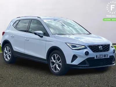 Begagnad Seat Arona FR 150 HK (110 kW) 2023 Vit SUV