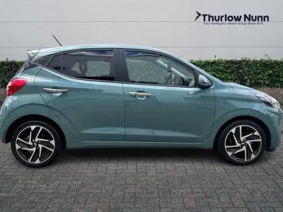 Used Hyundai i10 Premium 79 HP (58 kW) 2025 Green Hatchback