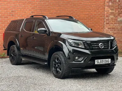 Used Nissan Navara N-Guard 190 HP (139 kW) 2019 Black Pickup