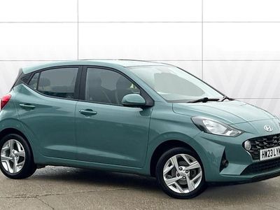 Used Hyundai i10 SE 67 HP (49 kW) 2023 Green Hatchback