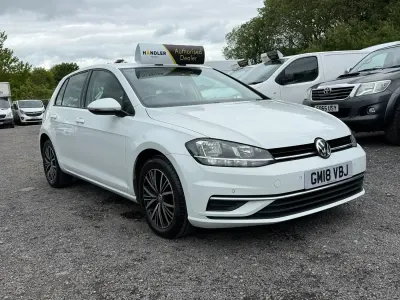 Usado VW Golf VII SE 125 HP (91 kW) 2018 Branco Citadino