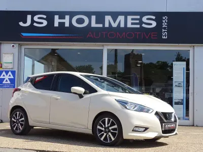 Used Nissan Micra N-Connecta 90 HP (66 kW) 2018 White Hatchback