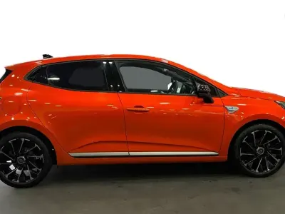 Used Renault Clio Esprit Alpine 90 HP (66 kW) 2025 Orange Hatchback