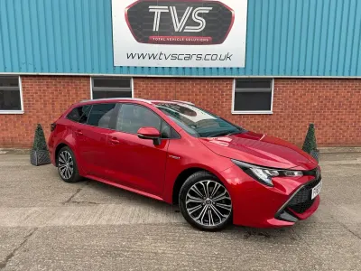 Used Toyota Corolla Design 184 HP (135 kW) 2020 Red Estate