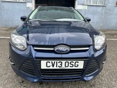 Used Ford Focus Zetec 125 HP (91 kW) 2013 Blue Estate