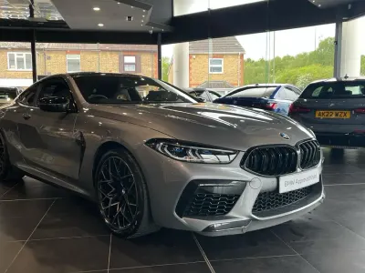 Begagnad BMW M8 Competition Edition 616 HK (453 kW) 2023 Grå Sportkupé