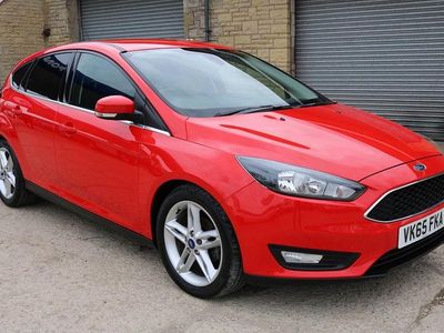 Used Ford Focus Zetec 115 HP (84 kW) 2015 Red Hatchback