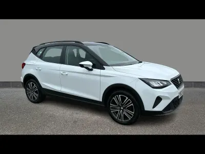 Used Seat Arona SE 2023 White SUV