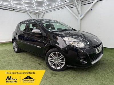 Used Renault Clio IV Dynamique 2012 Black Hatchback