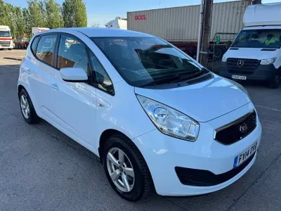 Used Kia Venga Air 2014 White Hatchback