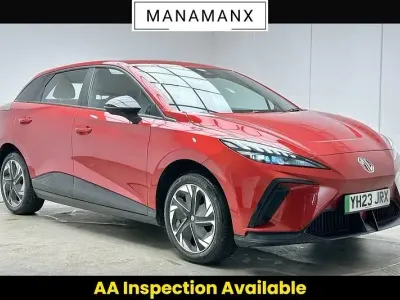 Usado MG MG4 EV SE 319 kW (435 CV) 2023 Rojo Utilitario