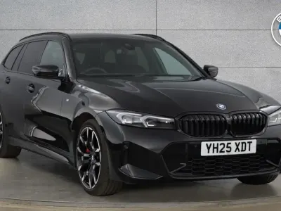 Begagnad BMW 330e M Sport 292 HK (214 kW) 2025 Svart Kombi