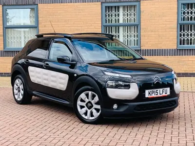 Used Citroën C4 Cactus Feel 100 HP (73 kW) 2015 Grey Hatchback