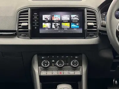 Używany Skoda Karoq SE L 150 KM (110 kW) 2025 Czarny SUV