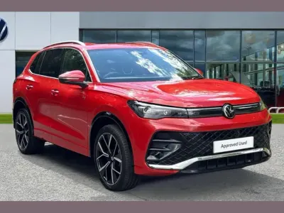Used VW Tiguan R-line 267 HP (196 kW) 2025 Red SUV