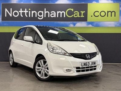 Begagnad Honda Jazz EX 99 HK (72 kW) 2013 Vit Halvkombi