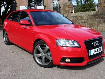 Begagnad Audi A3 Black Edition 2010 Röd Halvkombi