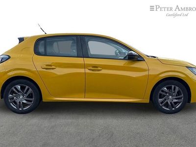 Used Peugeot 208 Active Premium 74 HP (54 kW) 2022 Yellow Hatchback