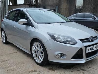 Używany Ford Focus Zetec 2013 Srebrny Hatchback