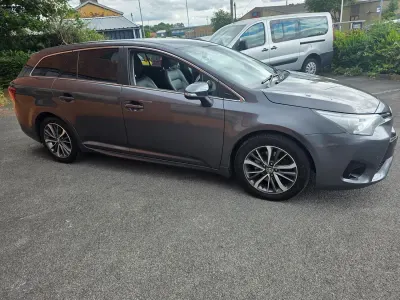Used Toyota Avensis Business Edition 143 HP (105 kW) 2017 Grey Estate