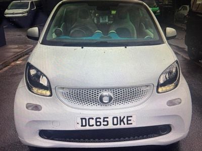 Used Smart ForTwo Coupé Premium 90 HP (66 kW) 2015 White Coupe
