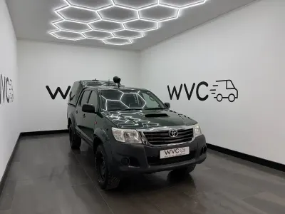 Used Toyota HiLux Active 144 HP (105 kW) 2015 Green Pickup
