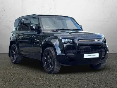 Usado Land Rover Defender SE Dynamic 2025 Preto SUV