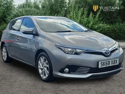 Used Toyota Auris Hybrid