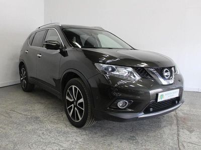 Used Nissan X-Trail Tekna 130 HP (95 kW) 2017 Green SUV